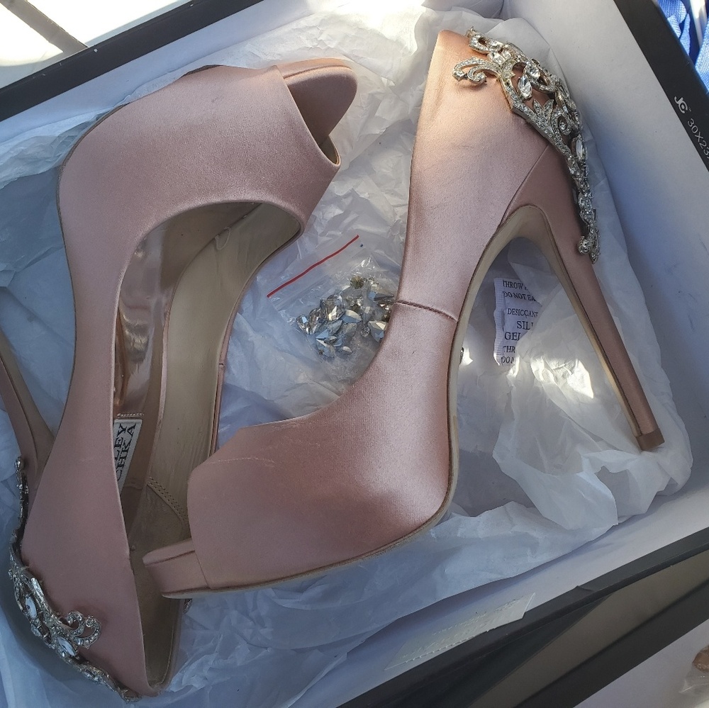 Badgley mischka Heels